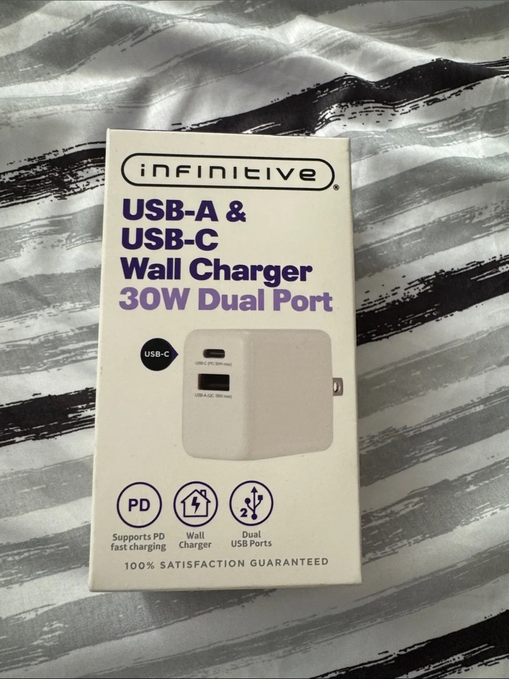 30W USB-A & USB-C Dual-Port Wall Charger - White